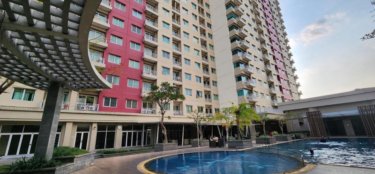 Apartemen Solo Paragon By Cariapartemen-Id Bonorejo Exterior photo